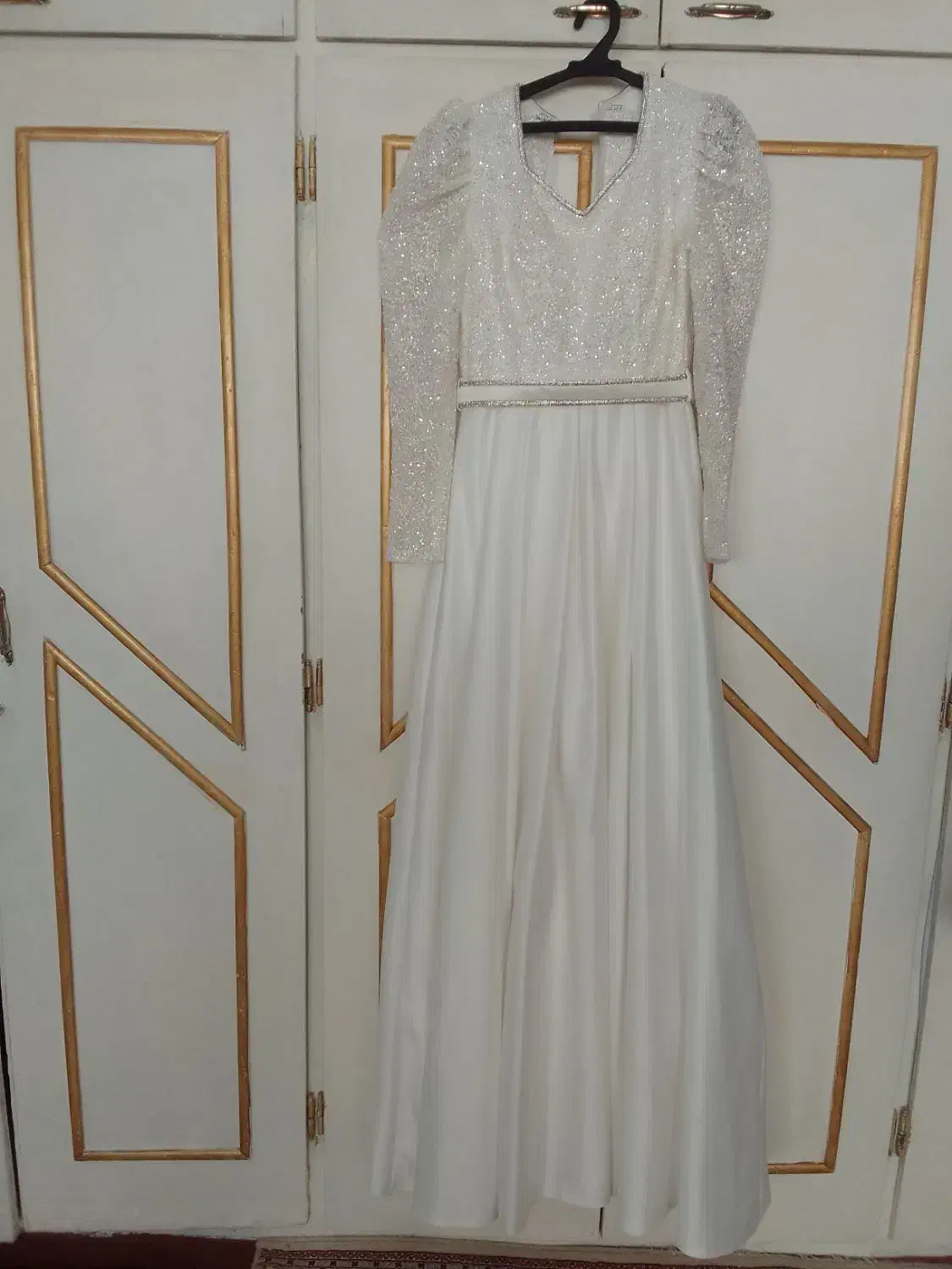 یک عدد لباس عقد سنگ دوری تمیزو سالم|لباس|اراک, |دیوار