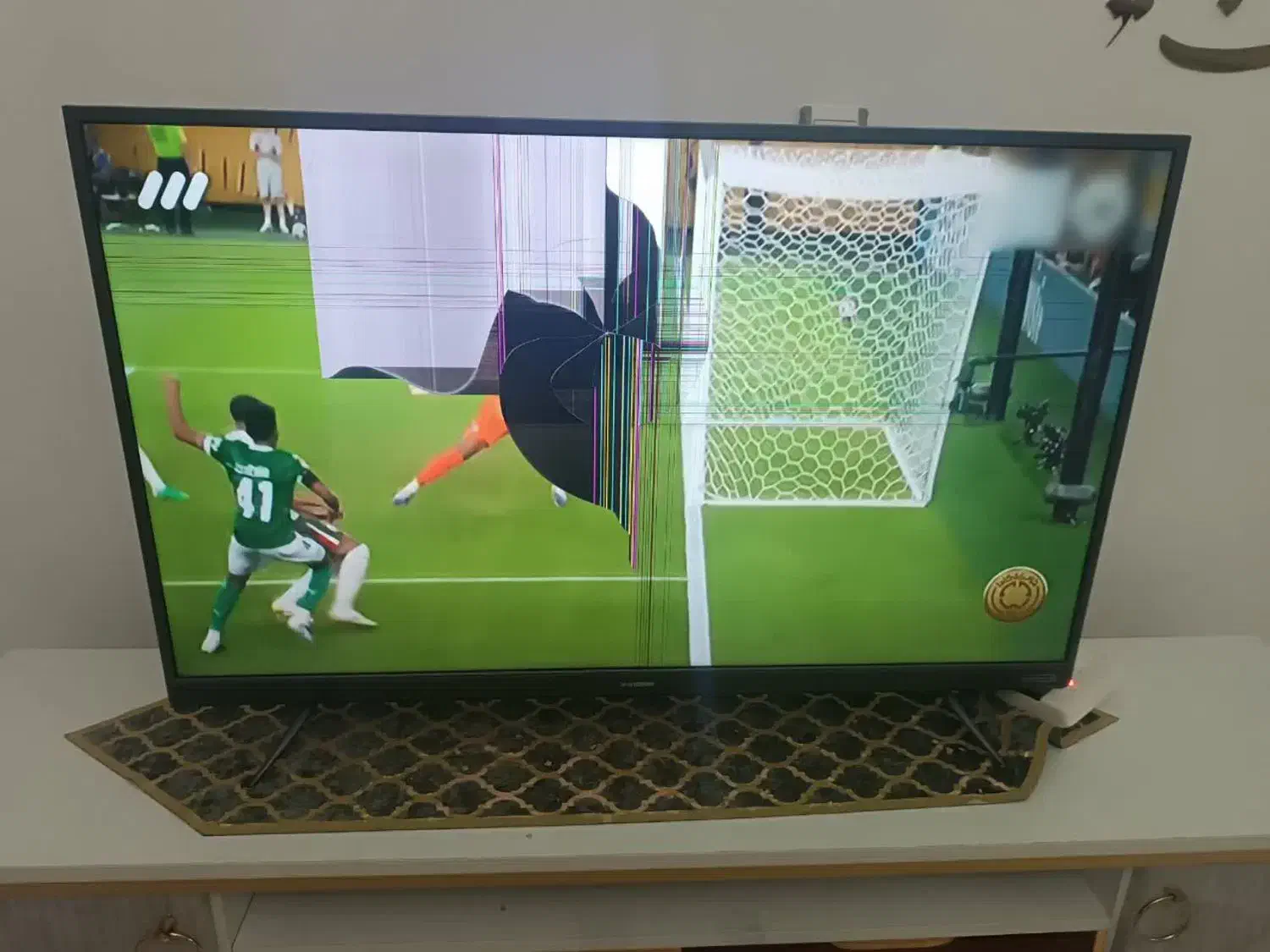 تلویزیون صفحه آسیب دیده|تلویزیون و پروژکتور|بابل, |دیوار