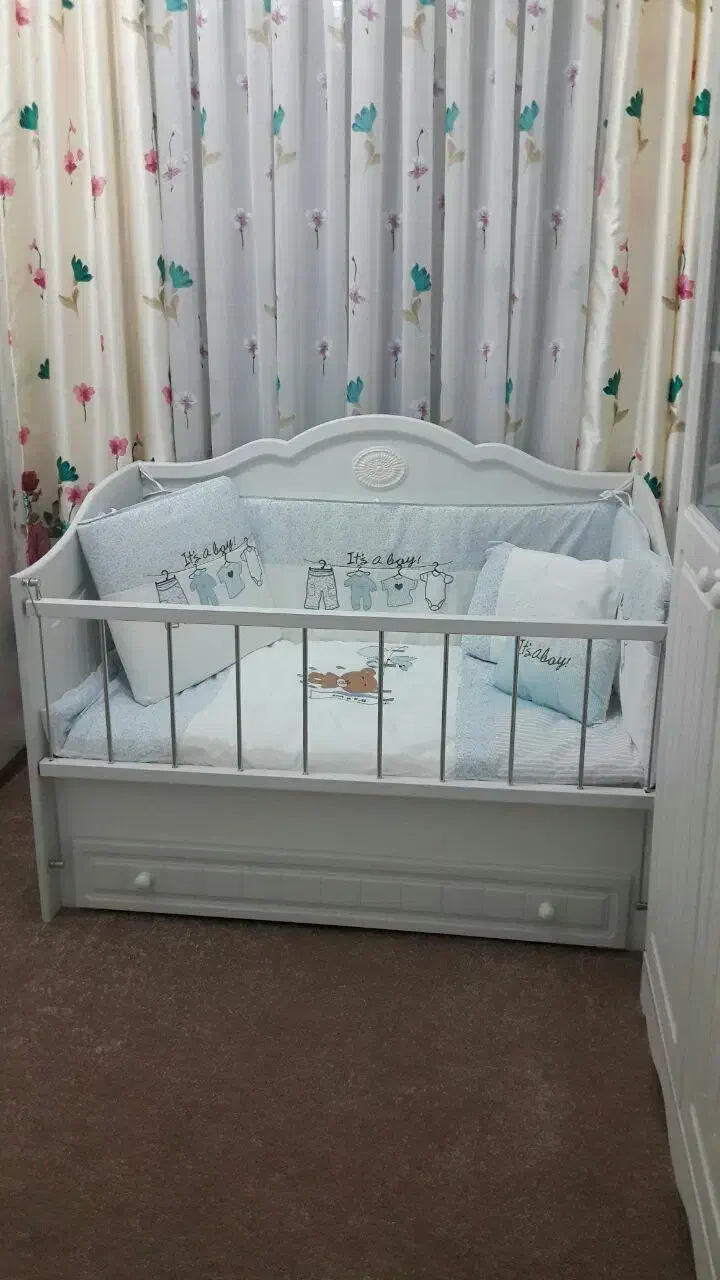 تخت دوطبقه|تخت و صندلی بچه|خاوران, |دیوار