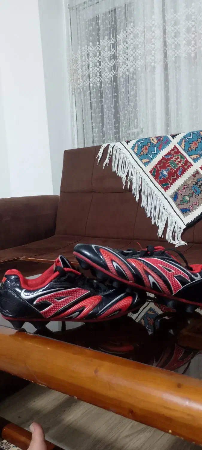 کفش فوتبال|تجهیزات ورزشی|سنندج, |دیوار