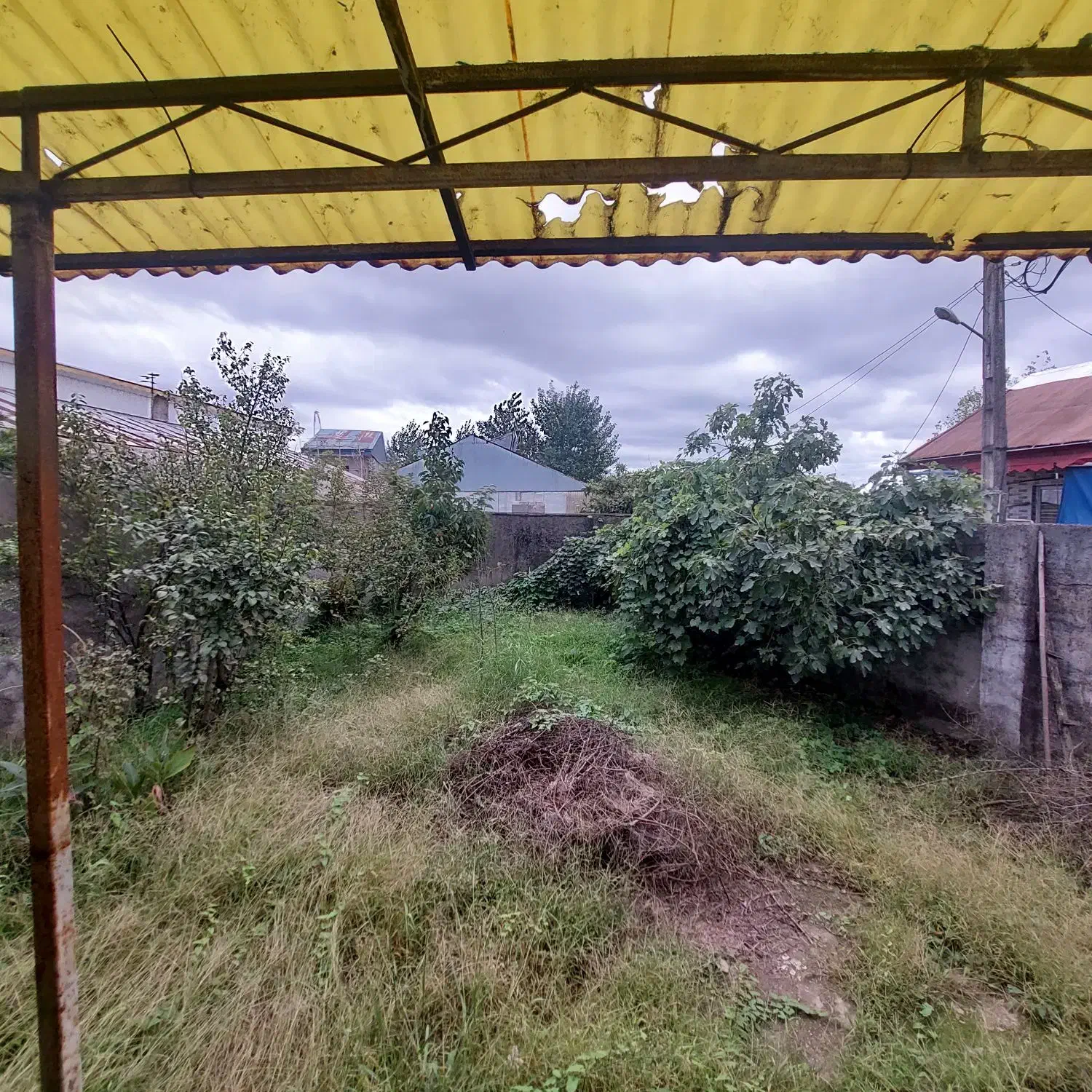 ۲۶۵ متر ویلایی رشت احمدگوراب برخیابان شکاری|فروش خانه و ویلا|رشت, احمد گوراب|دیوار