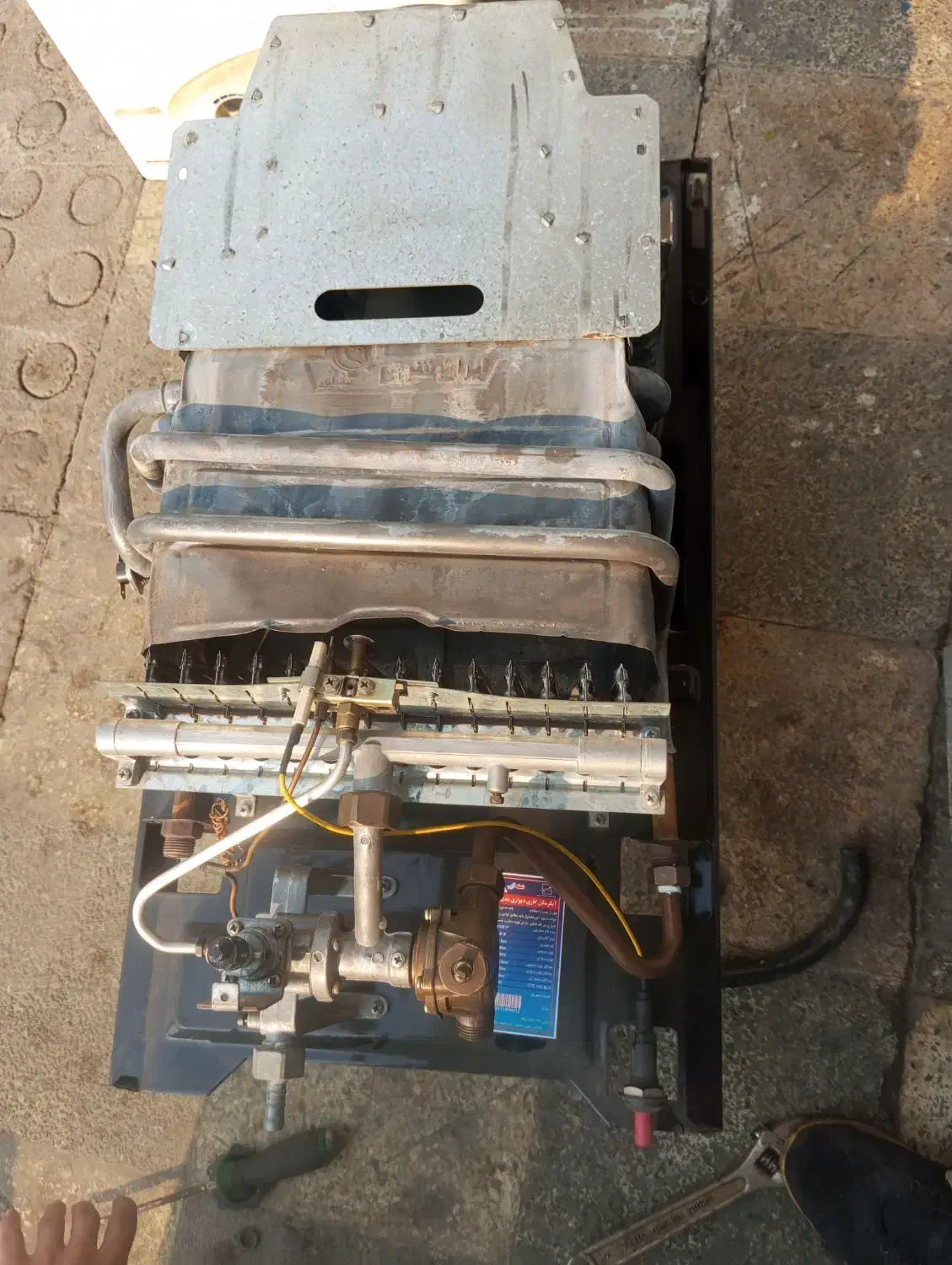 آبگرمکن بوتان درحدنوسرویس شده آماده نصب|آبگرمکن، پکیج، شوفاژ|اهواز, کوی راه کربلا|دیوار