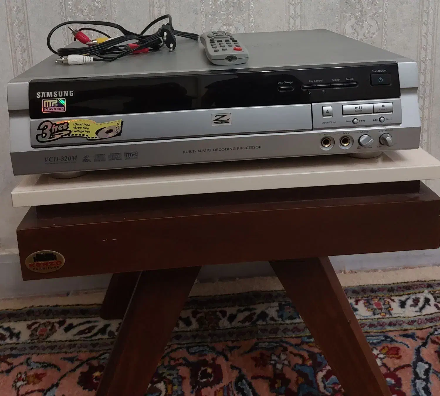 دی وی دی سالم همراه باکنترل|پخش‌کننده DVD و ویدیو|تهران, صادقیه|دیوار