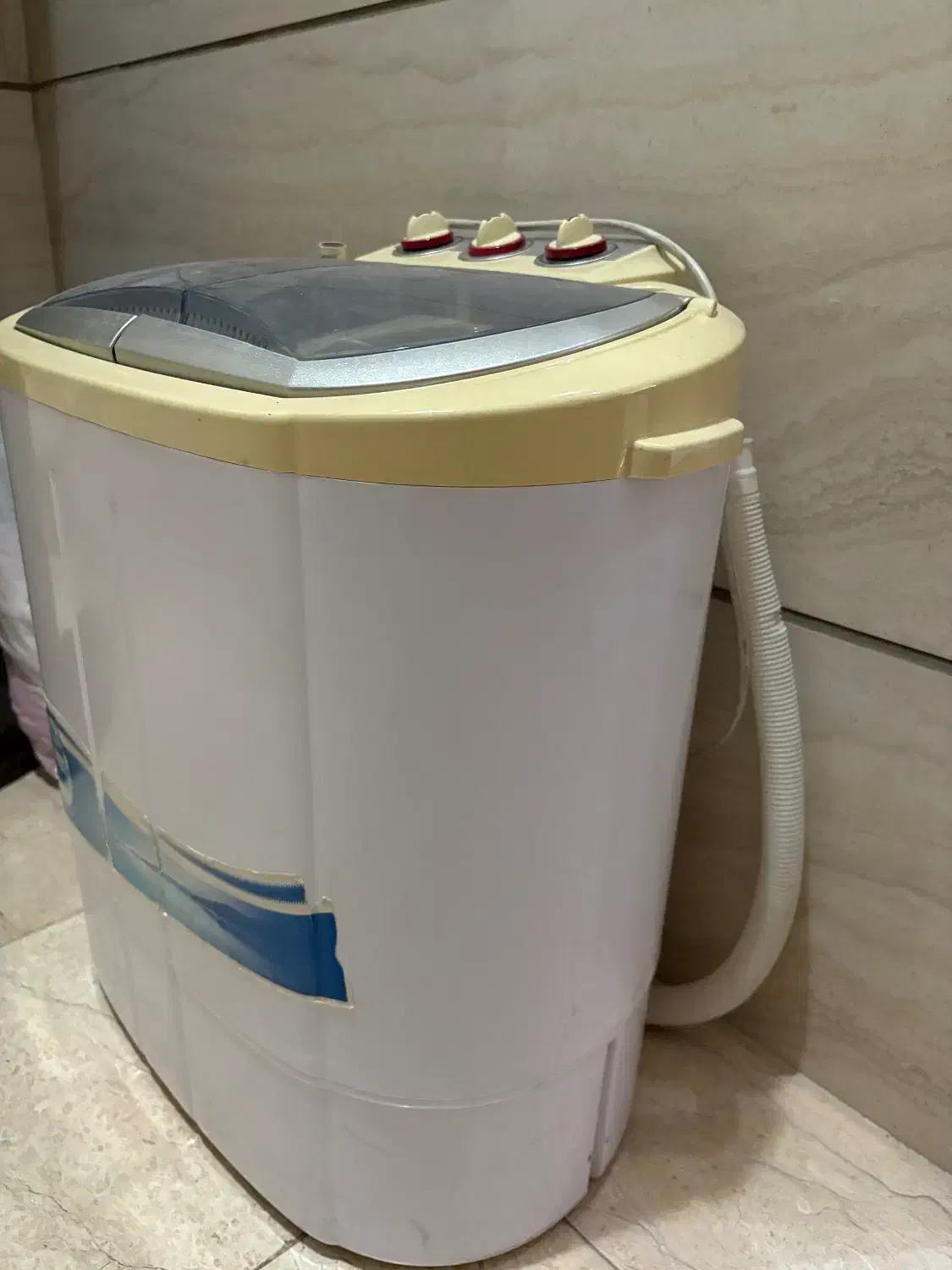 مینی واش دو قلو|ماشین لباسشویی و خشک‌کن لباس|هشتگرد, هشتگرد قدیم|دیوار