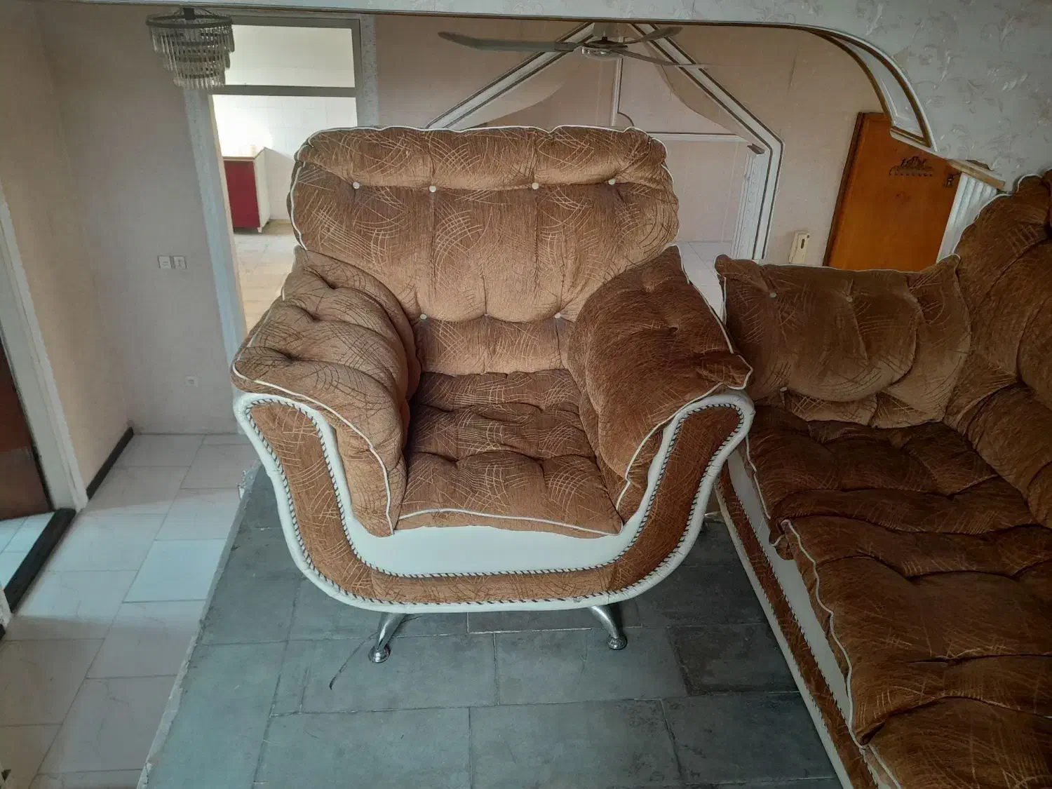 مبلمان ۷ نفره|مبلمان خانگی و میز عسلی|قائمشهر, |دیوار