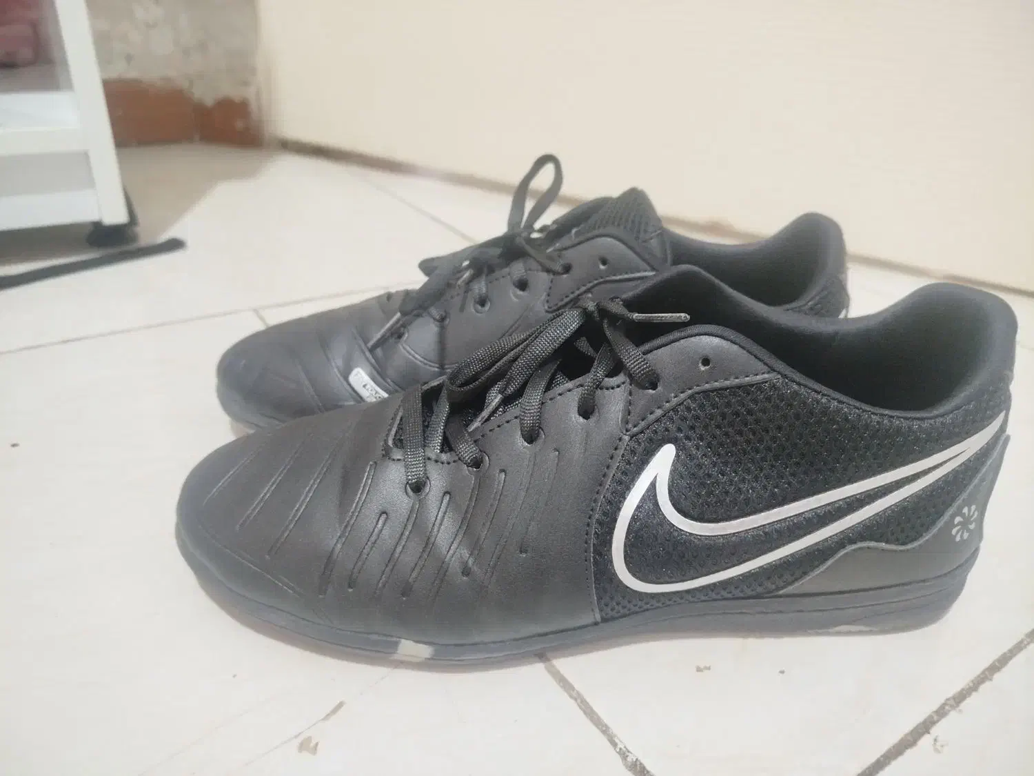 کفش سالنی نایک تمپو ۴۳ نو آک|ورزش‌های توپی|محمدیه-قزوین, |دیوار