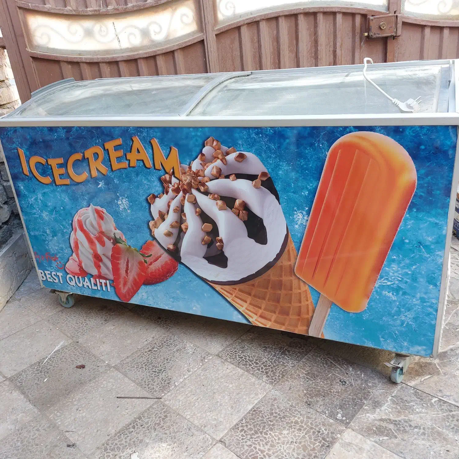 فریزر ویترینی سه درب|فروشگاه و مغازه|اردکان, |دیوار