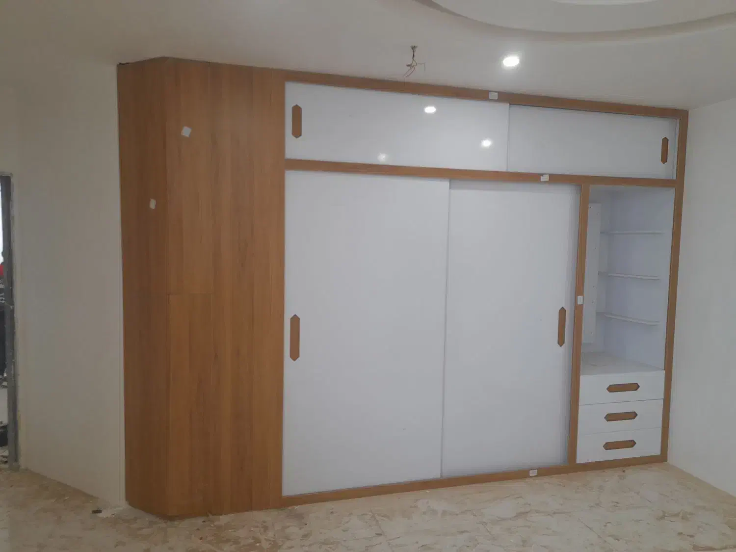 خدمات CNC ، برش و نوارPVCاحسان وساخت کابینت وغیره|خدمات پیشه و مهارت|سبزوار, هویزه|دیوار