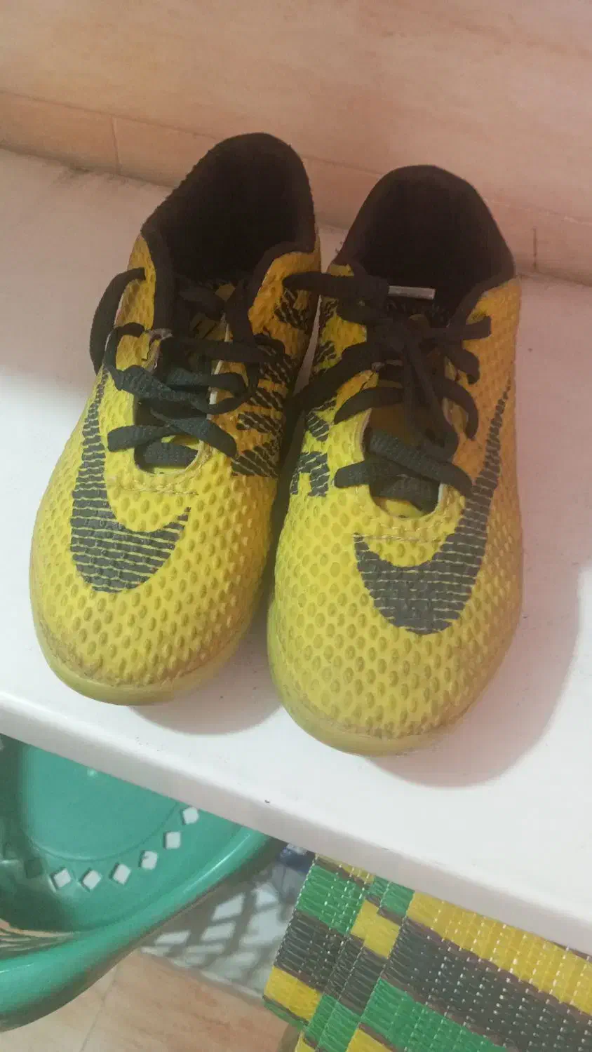 ورزشی|کفش و لباس بچه|دوگنبدان, |دیوار