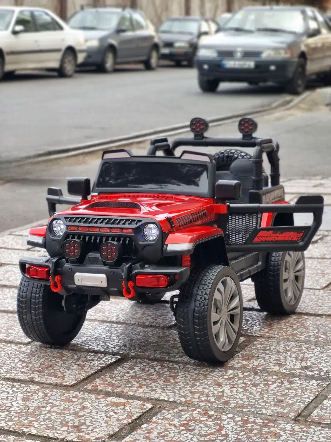 ماشین شارژی جیپ روبیکان فول لایت|اسباببازی|تهران, شهرک صدرا|دیوار
