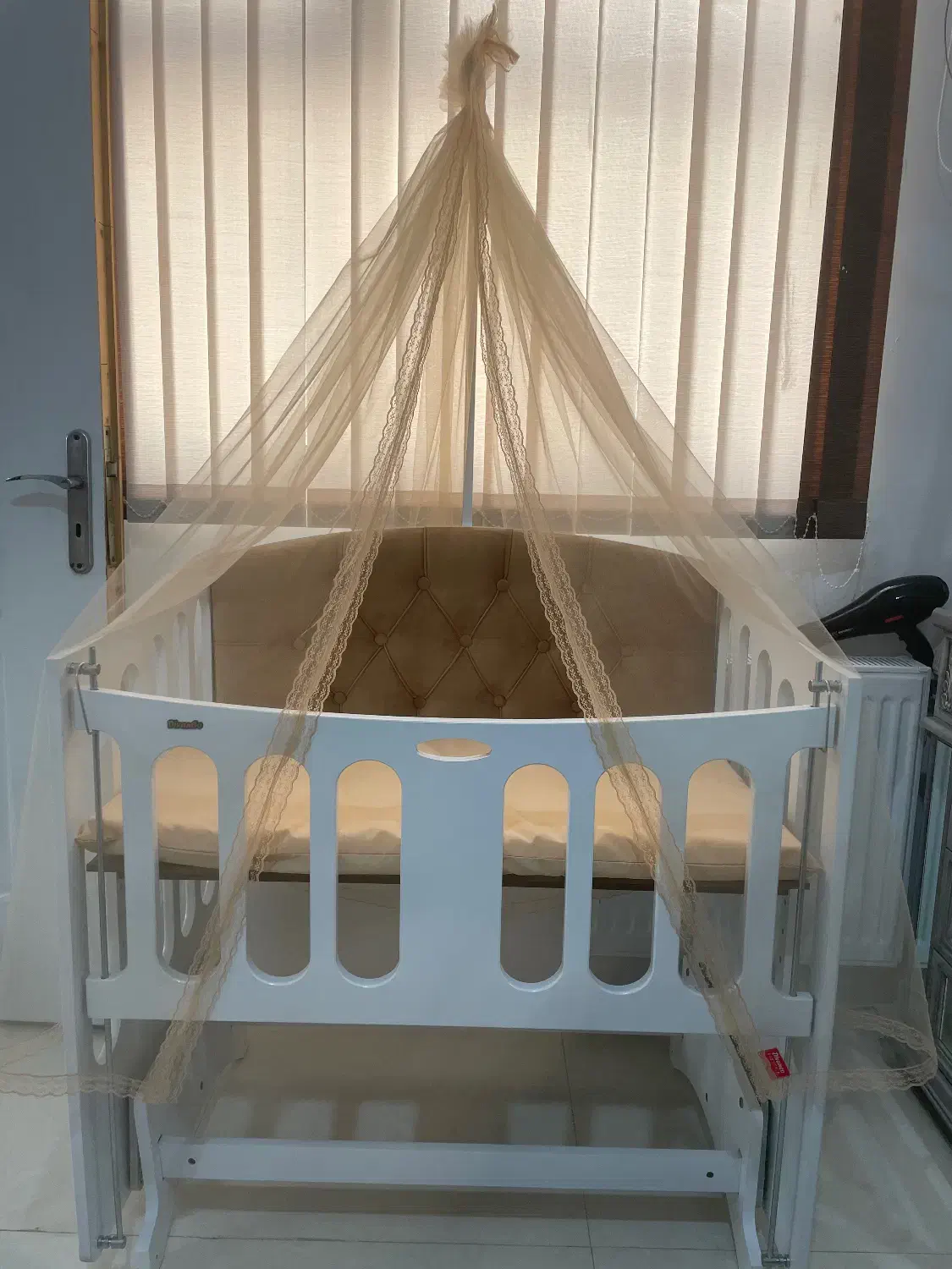 گهواره|تخت و صندلی بچه|شیراز, بعثت|دیوار