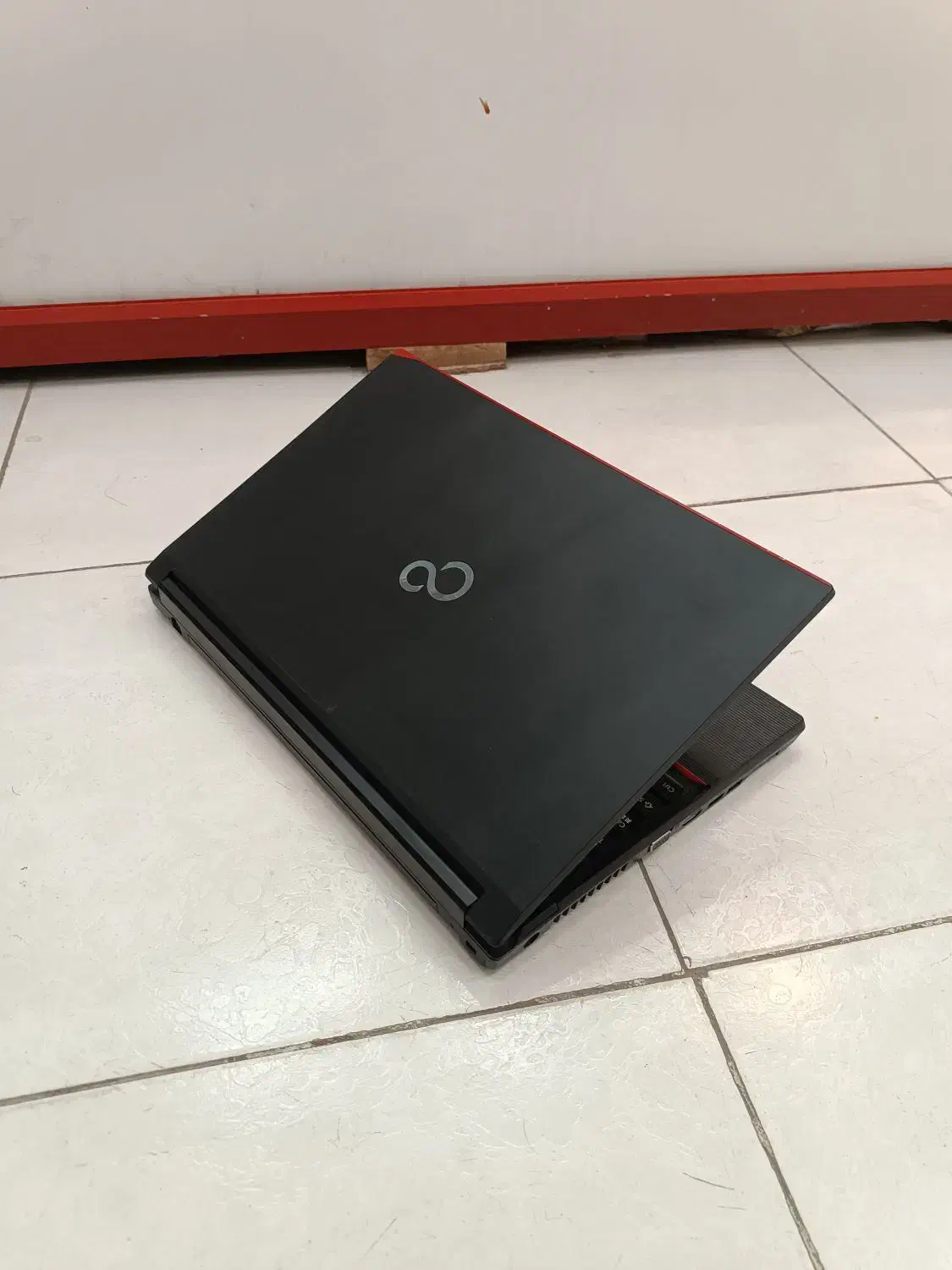 لپتاپ فو.جیستو|رایانه همراه|زاهدان, |دیوار