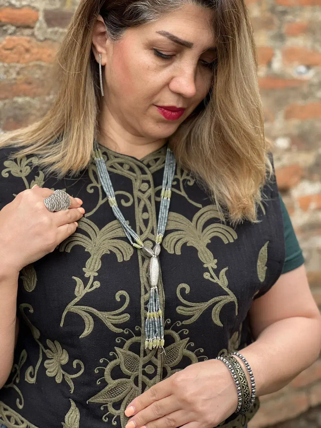 گردنبند دستساز هندی رنگ ترکیب سنگ وروکش نقره|زیورآلات و اکسسوری|رشت, بلوار گیلان|دیوار