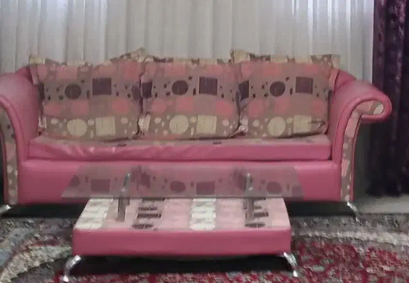 مبل راحتی هفت نفره همراه میز و عسلی|مبلمان خانگی و میز عسلی|اراک, |دیوار