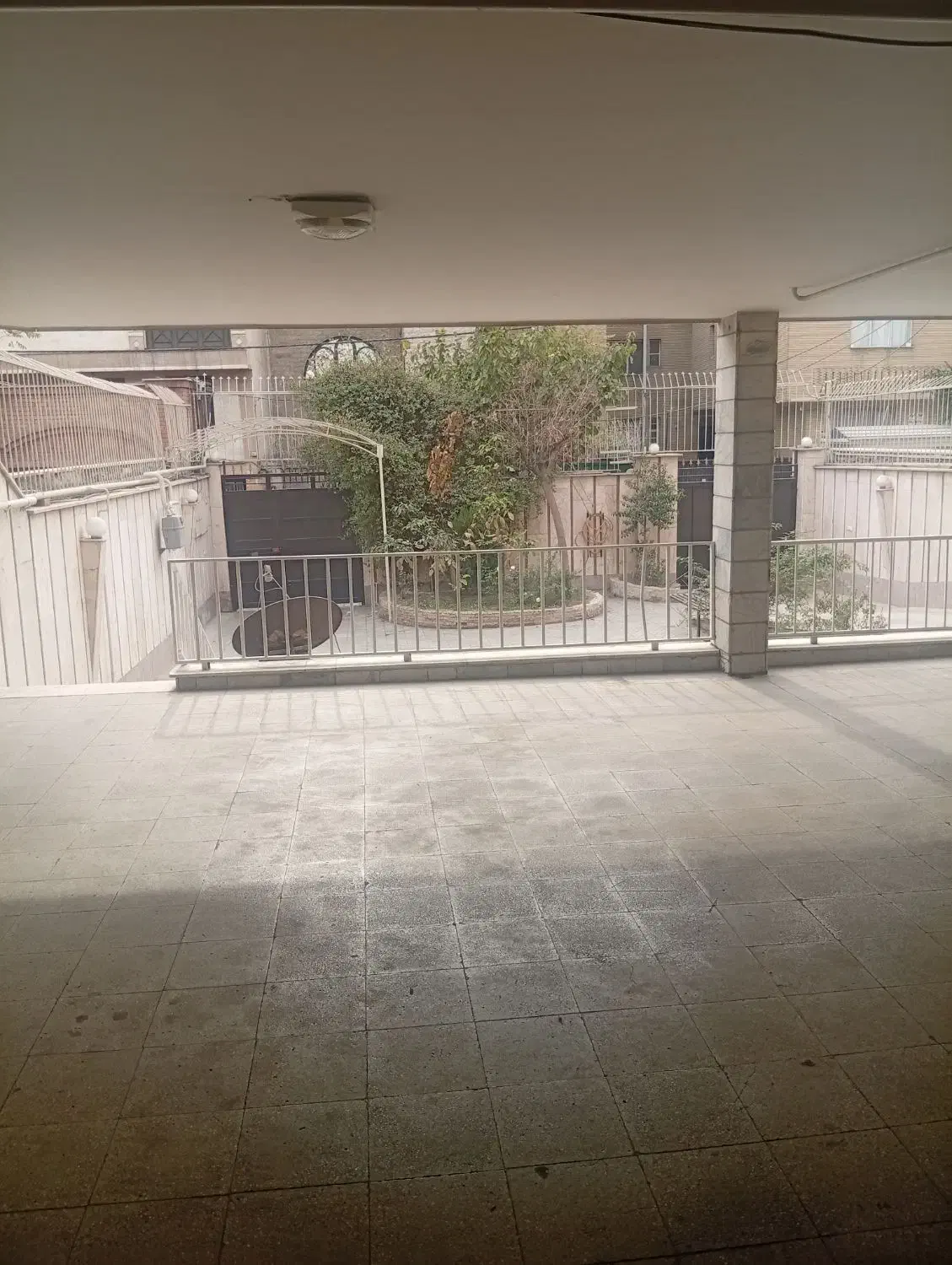 120متر 2خواب رحمتی شرقی