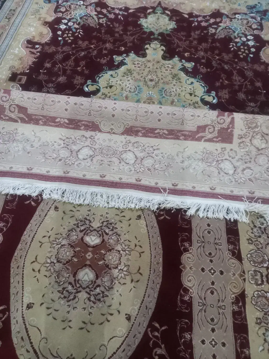 فرش۲در۳متری زیاد کارنکرده۲میلیون تومان میدم ارزون|فرش|ارومیه, |دیوار