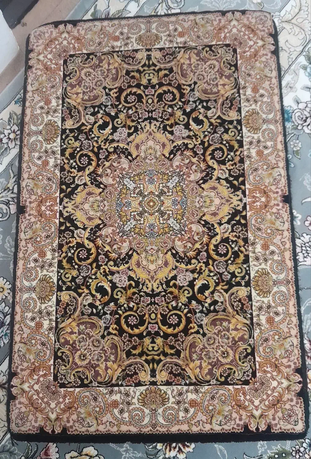 فروشی|پشتی|قروه, |دیوار