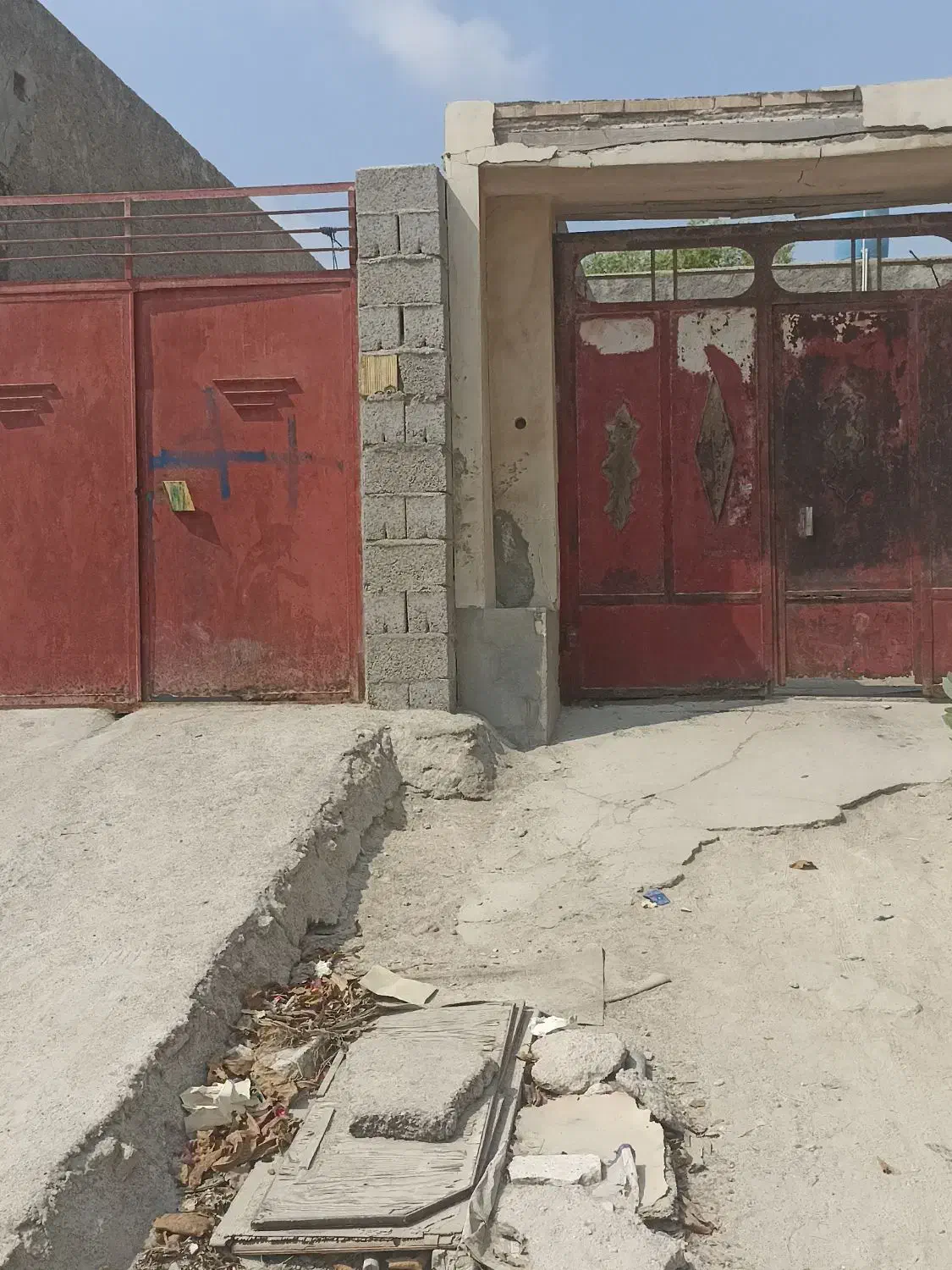 خانه مسکونی ۳۰۰ متر|فروش خانه و ویلا|بندرلنگه, |دیوار