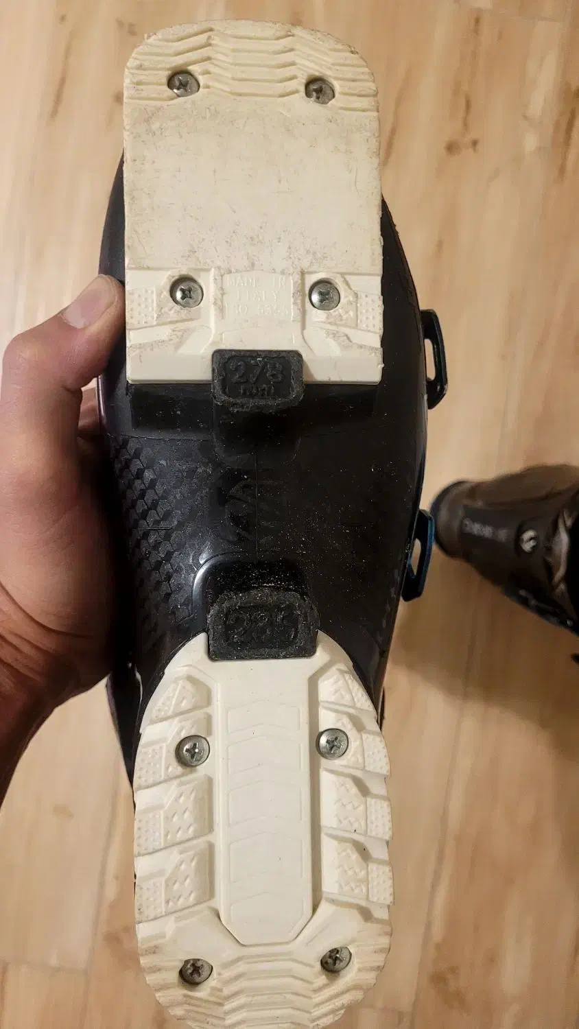 کفش سکی زنانه در حد نو|ورزش‌های زمستانی|تهران, شهرک آسمان|دیوار