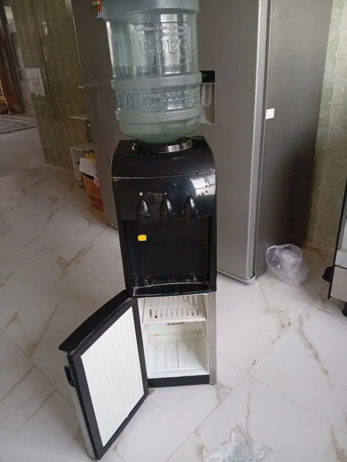 ابسردکن|آب‌سردکن و تصفیه آب|تربت‌حیدریه, حاجی یار‎|دیوار