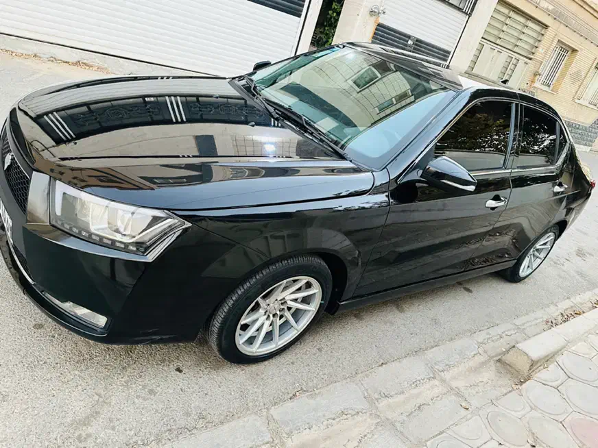 دنا پلاس ۱۴۰۲|خودرو سواری و وانت|شاهین‌شهر, حافظ جنوبی|دیوار