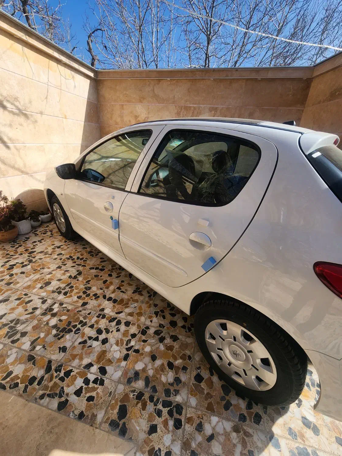 207 پانا|خودرو سواری و وانت|شیراز, قدوسی غربی|دیوار