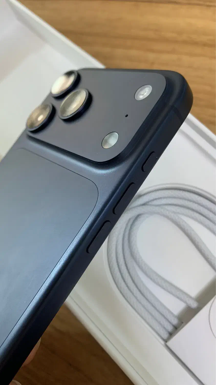 Iphone 17 Pro Max|موبایل|تهران, عباسآباد|دیوار