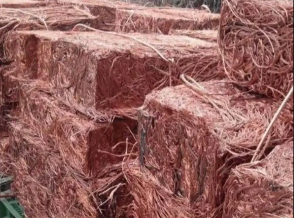 مرکز خرید ضایعات اهن مس برنز الومینیوم درب پنجره|عمده‌فروشی|تبریز, |دیوار