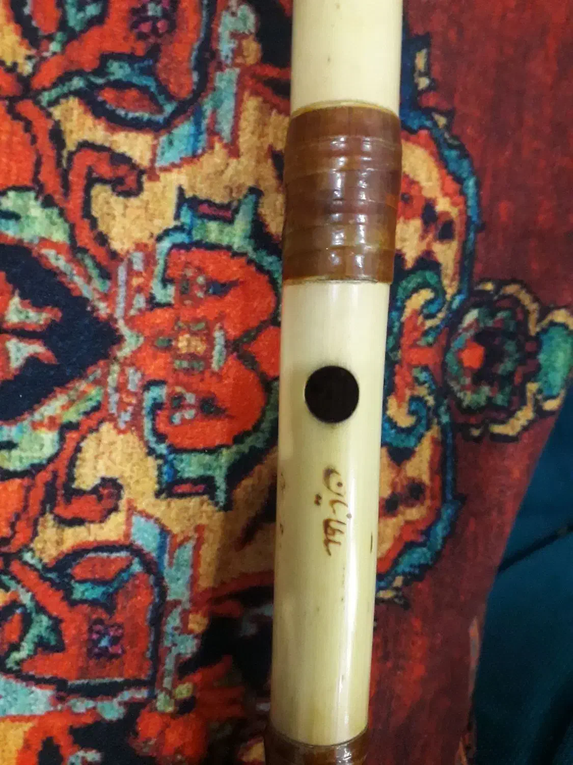 نی سه مهر عتیغه قدیمی استاد سلطانیان|کلکسیون اشیاء عتیقه|یزد, |دیوار