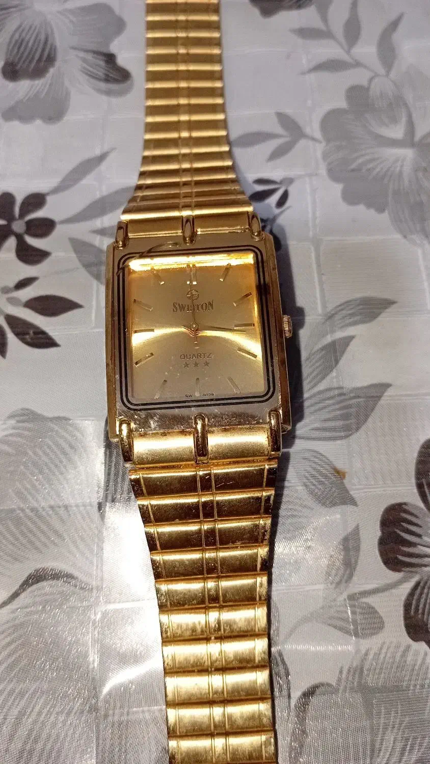 ساعت مچی قدیمی اصل|ساعت|تهران, فلسطین (میدان انقلاب)|دیوار