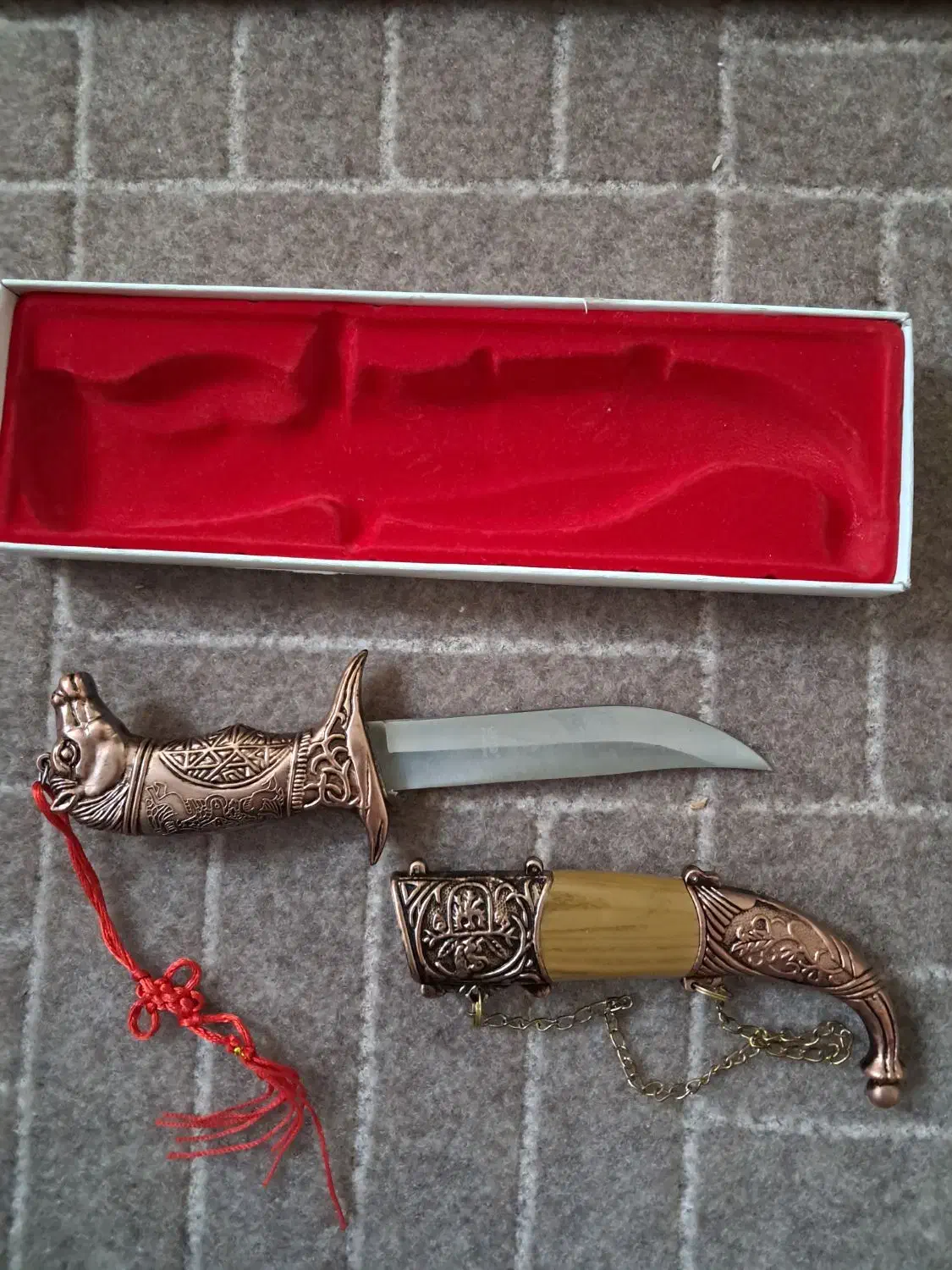 خنجر تزئینی|کلکسیون اشیاء عتیقه|قم, زند آباد|دیوار