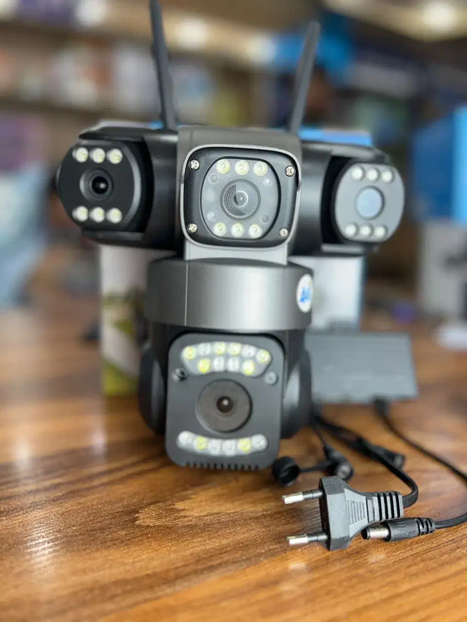 دوربین مداربسته و دزدگیر|دوربین مداربسته|قروه, |دیوار