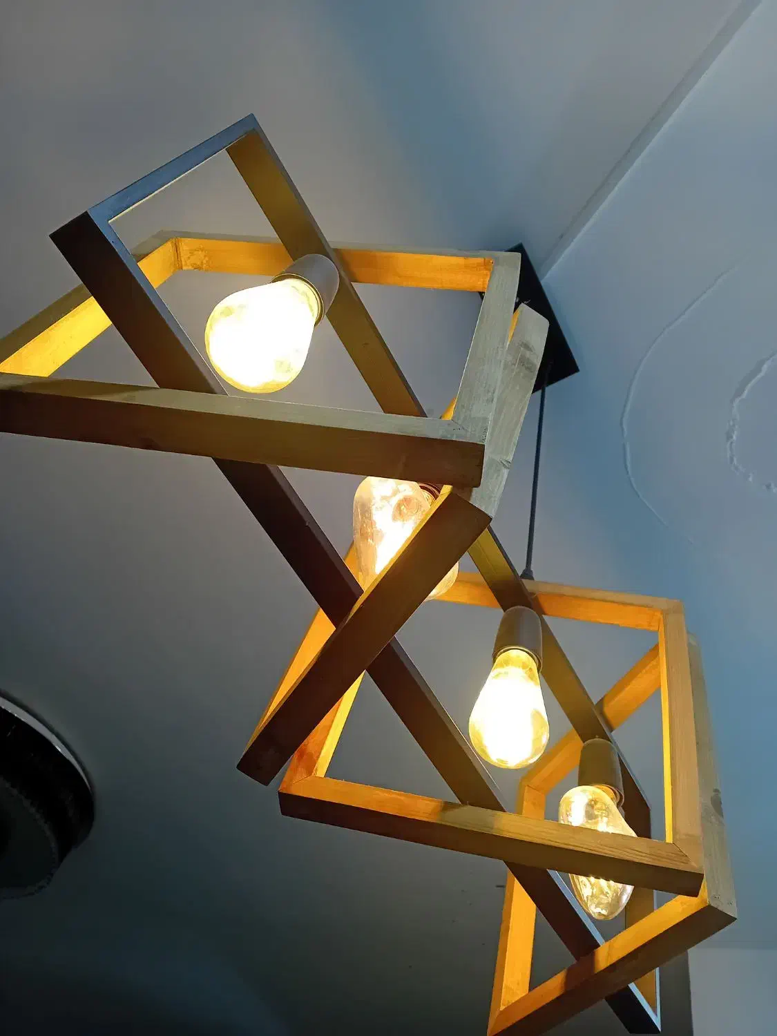 لوستر چوبی|لوستر و چراغ آویز|قم, شهدا|دیوار