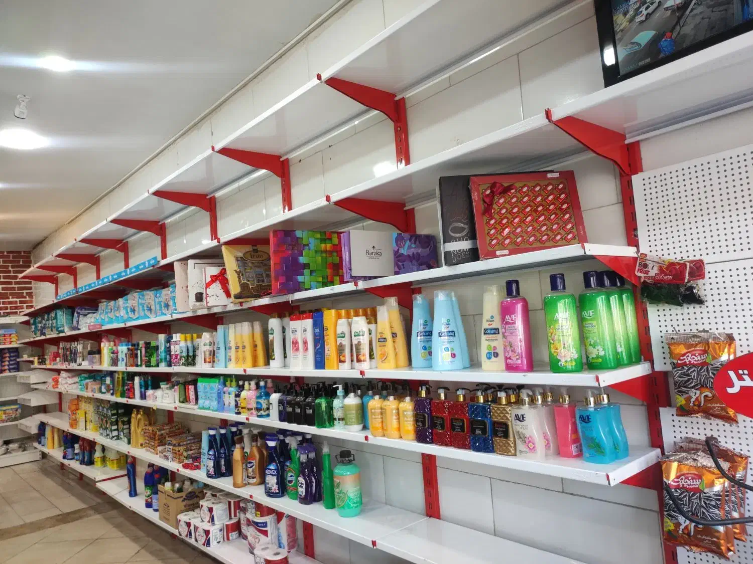 قفسه|فروشگاه و مغازه|چالوس, |دیوار