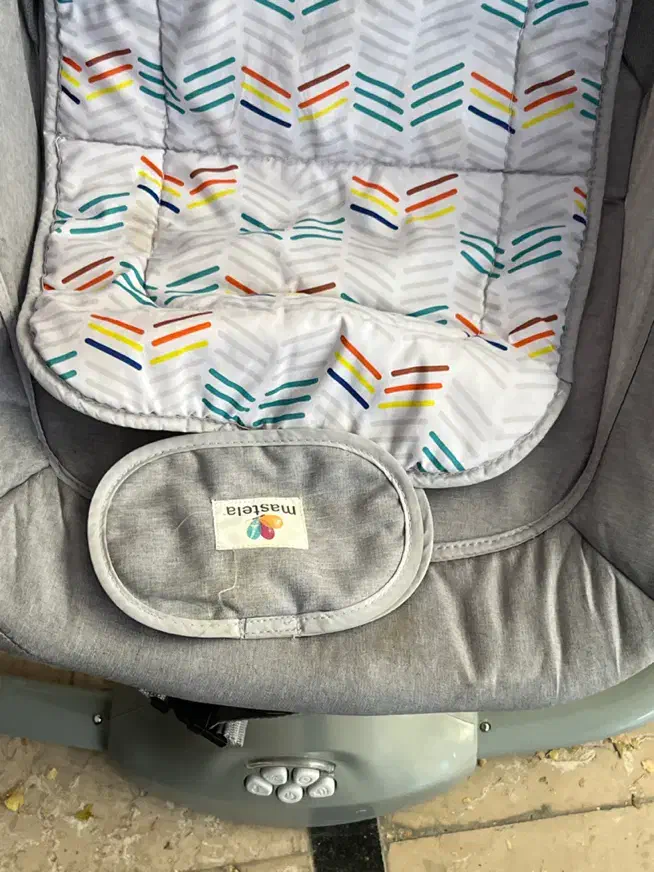 گهواره برقی برند ماستلا|تخت و صندلی بچه|مشهد, آبکوه|دیوار