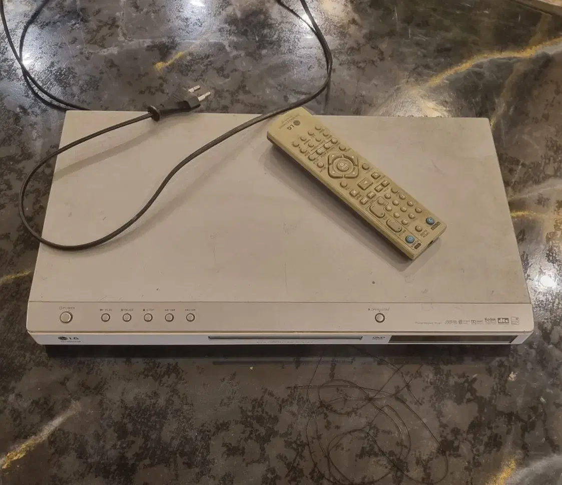 دستگاه دی وی دی برند LG|پخش‌کننده DVD و ویدیو|تهران, شهرک گلها|دیوار