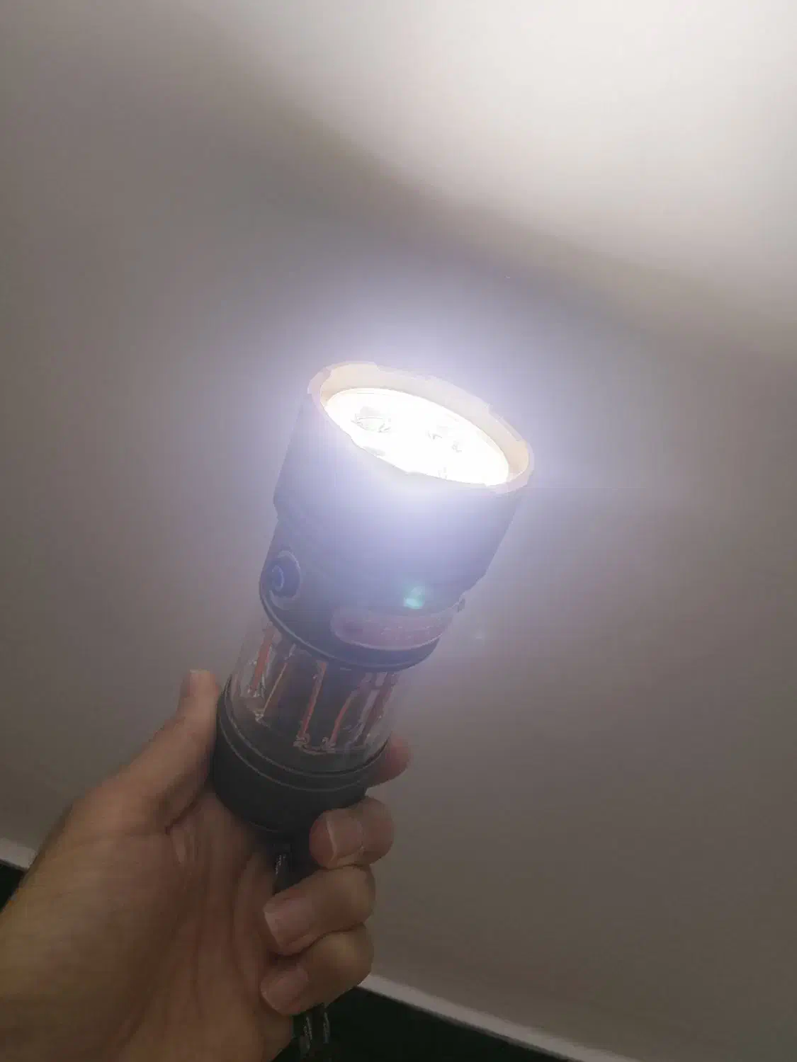 چراغ قوه|لامپ و چراغ|مریوان, |دیوار