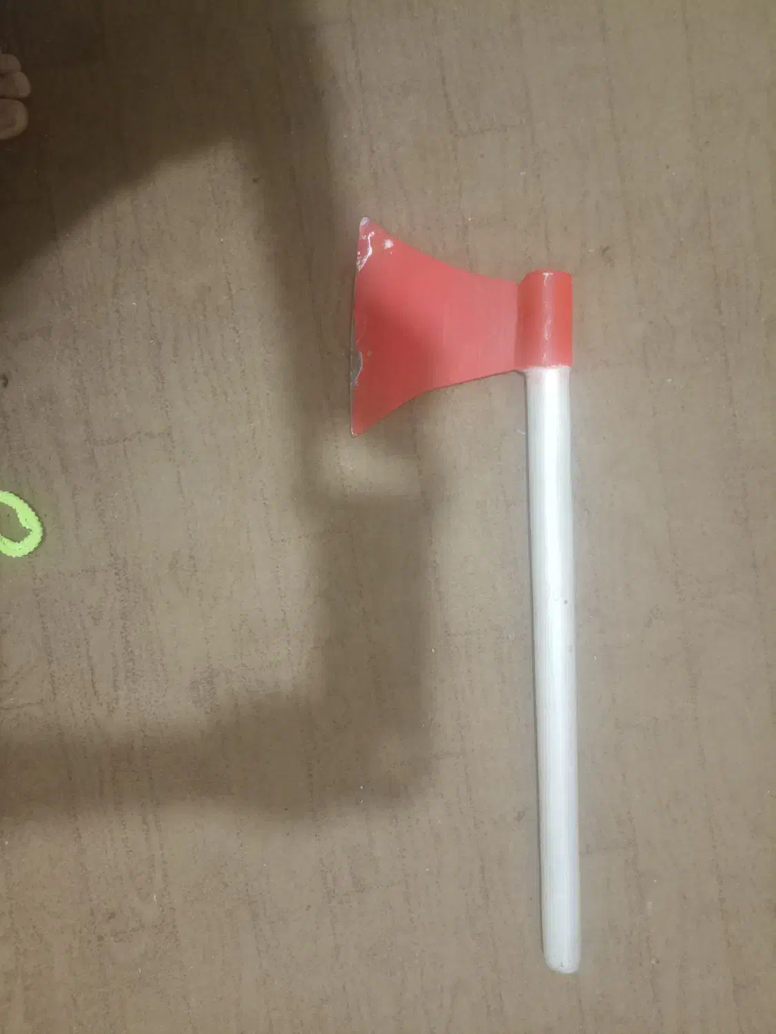 تبر ساخته شده ازفنر کامیون دستش از پلاستیک فشرده|ابزارآلات|نظرآباد, مسکن مهر نظرآباد|دیوار