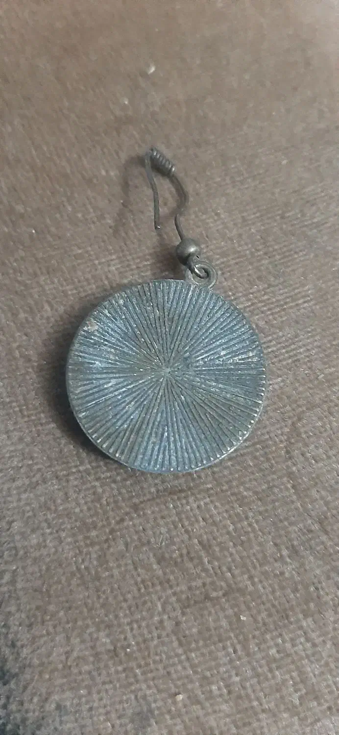 گوشواره قدیمی|کلکسیون اشیاء عتیقه|اردبیل, |دیوار