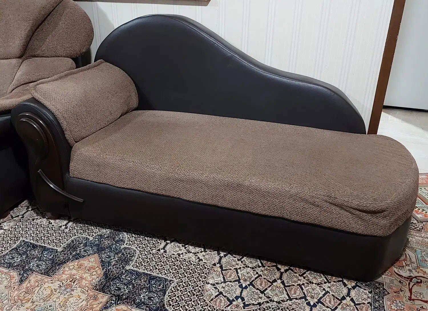 مبل و جلو مبلی کار کرده|مبلمان خانگی و میز عسلی|خرمشهر, |دیوار