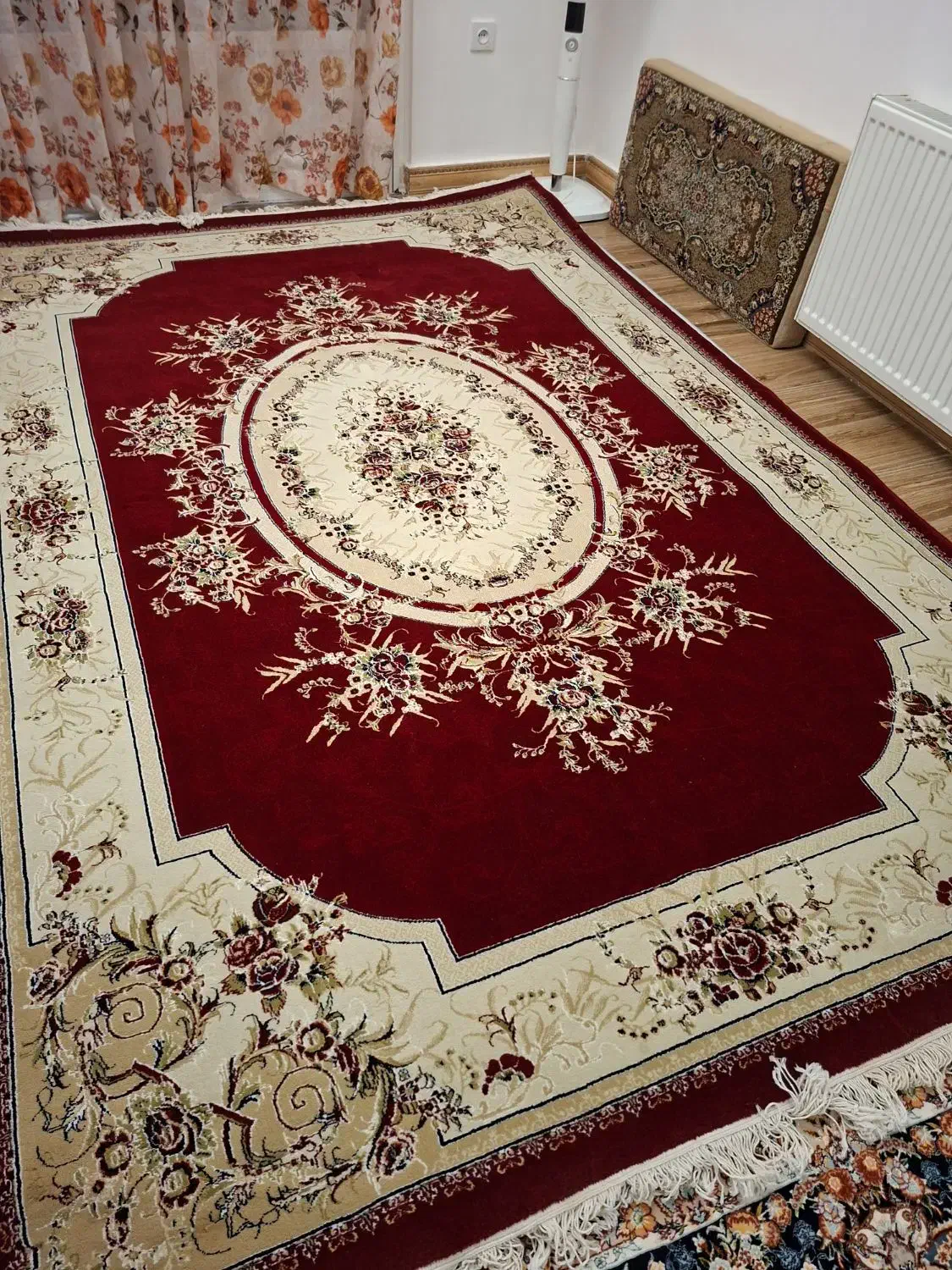 فرش ۶ متری سالم نگین مشهد لاکی رنگ|فرش|تنکابن, |دیوار