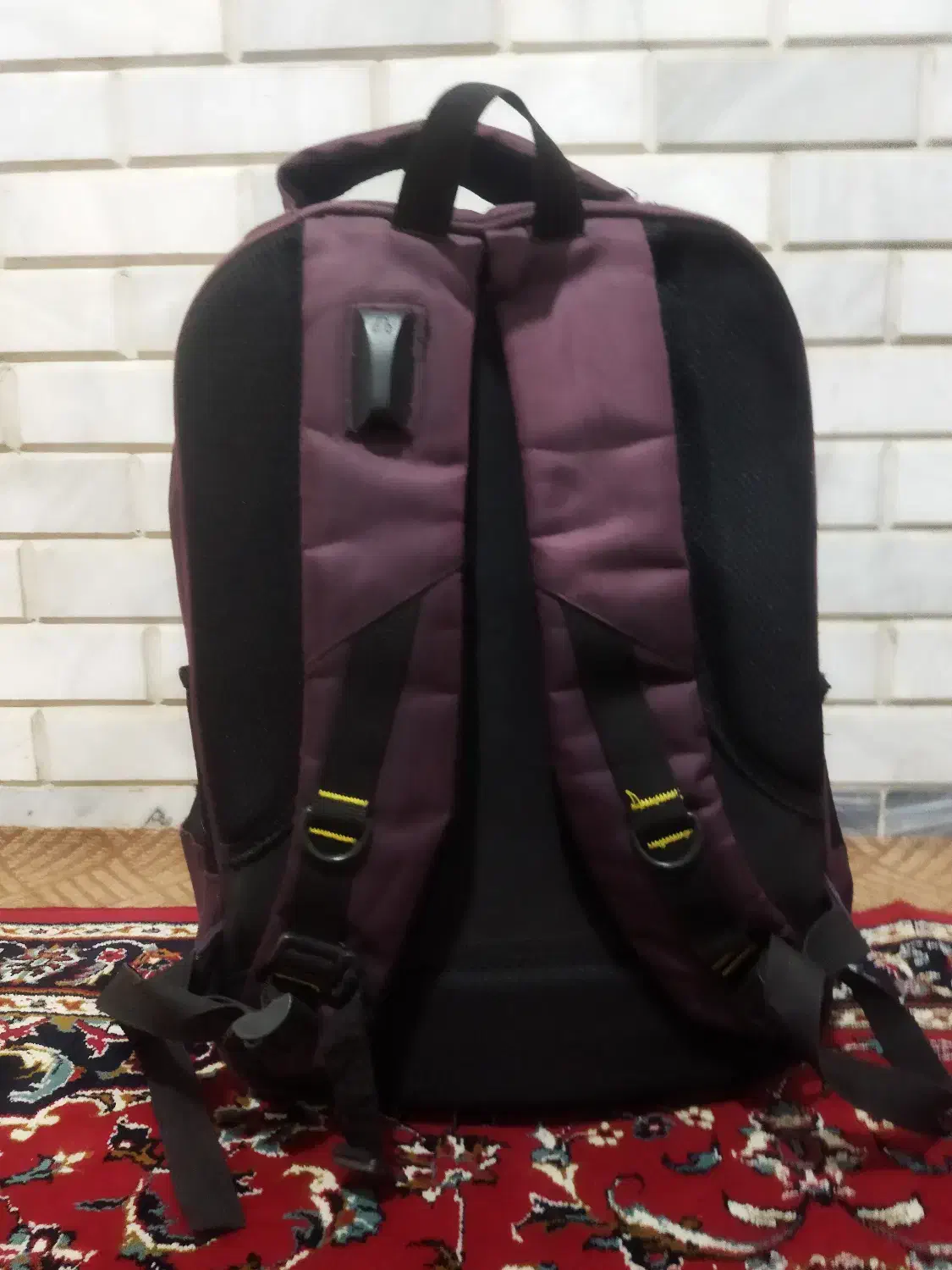 کوله پشتی|کیف، کفش، کمربند|بروجرد, |دیوار