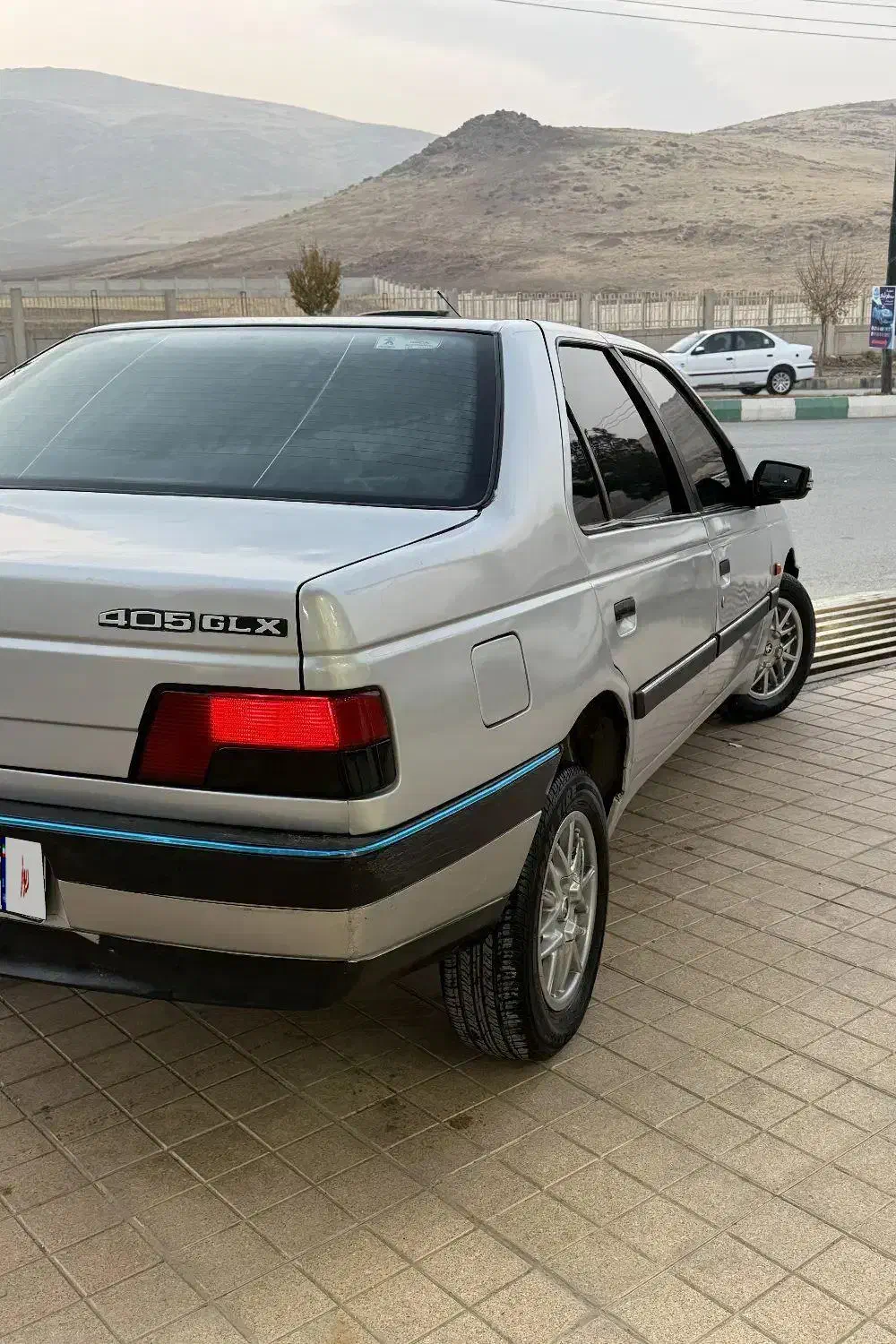 405 مدل 83 عروسکی|خودرو سواری و وانت|مهاباد (آذربایجان غربی), |دیوار