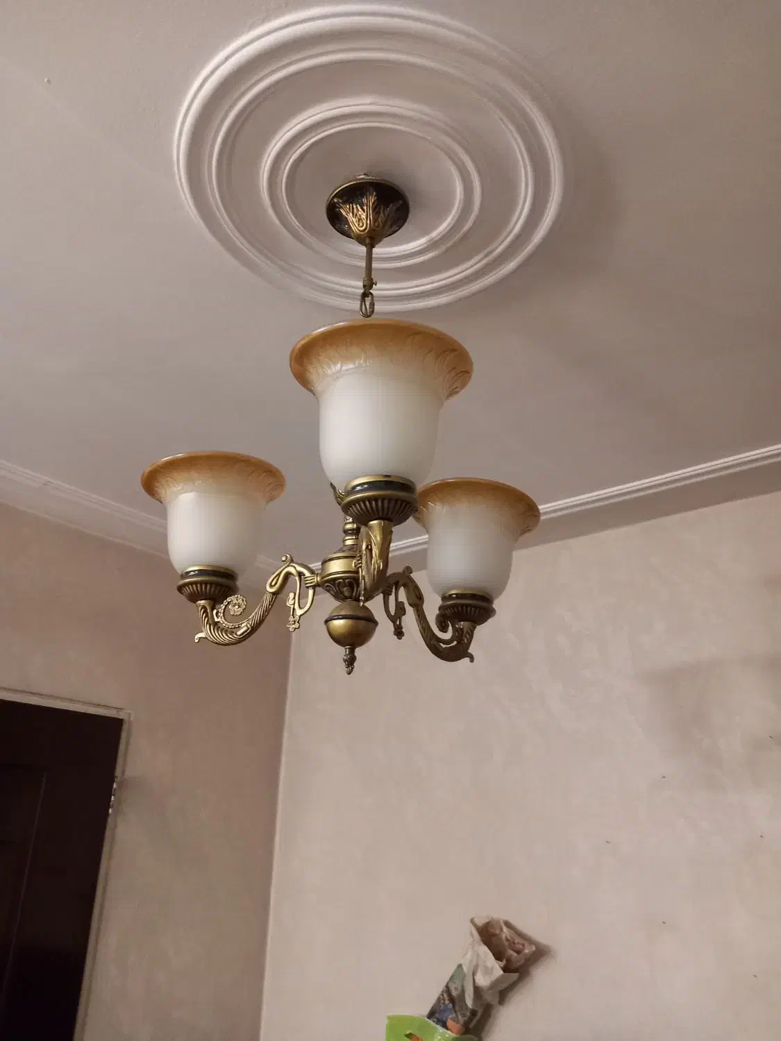 لوستر ۳ شاخه برنز|لوستر و چراغ آویز|تهران, علیآباد|دیوار