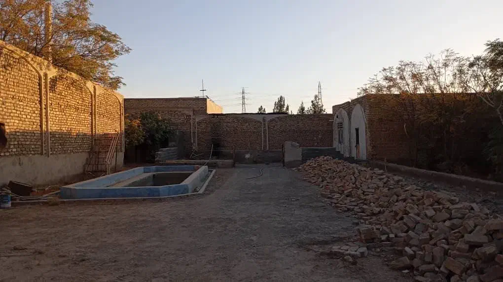 ۲۰۰ متر سوله با برق سه فاز|اجارهٔ دفتر صنعتی، کشاورزی، تجاری|کویرات, |دیوار