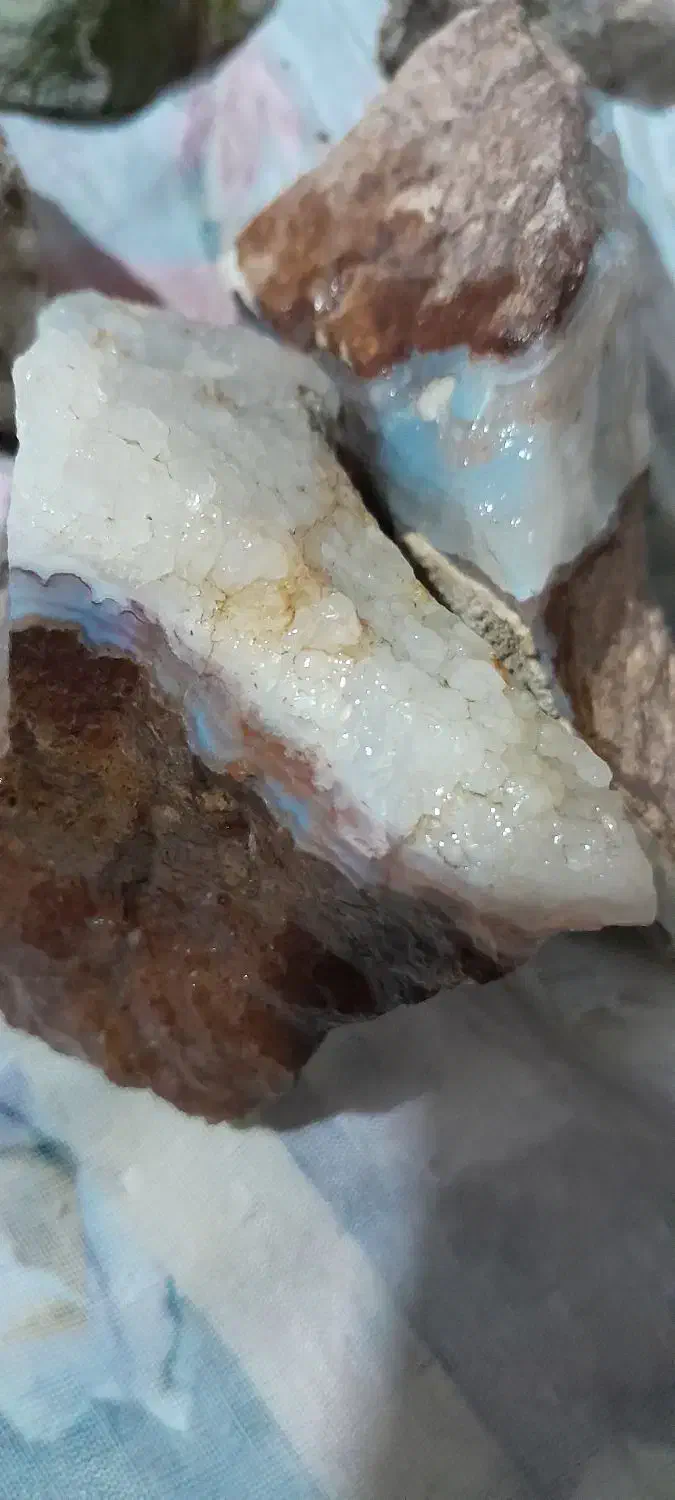 سنگ های عقیق قیمتی ونیمه قیمتی درلنگرود|بدلیجات|قنوات, |دیوار