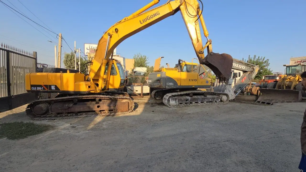 بیل مکانیکی لیوگانگ 200|خودرو سنگین|تهران, آذری|دیوار