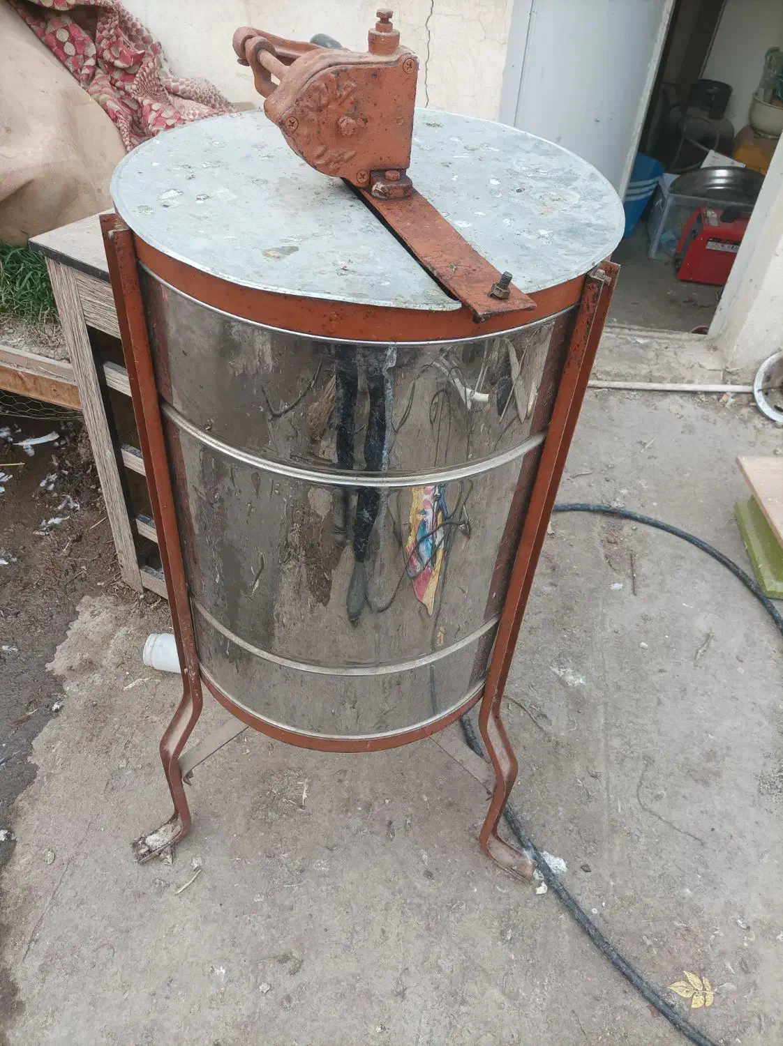 فروش دستگاه عسل گیر|ماشین‌آلات صنعتی|محمدشهر, سیدآباد|دیوار