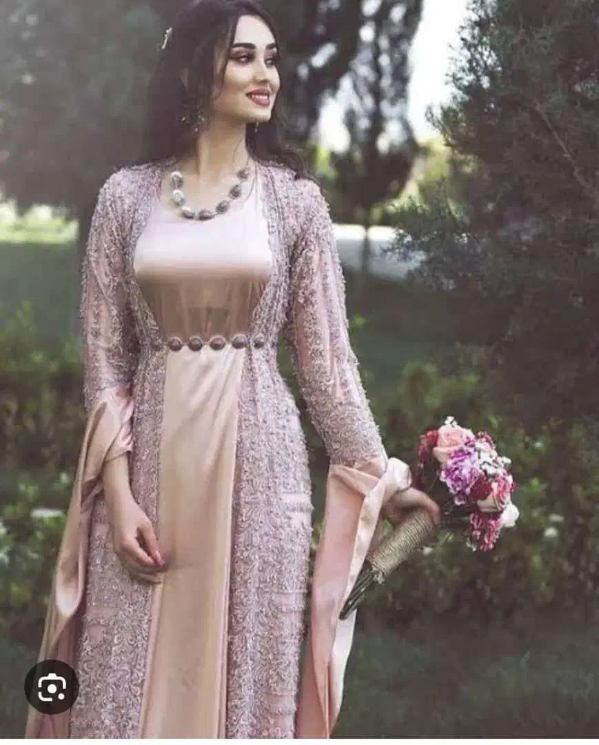 لباس مجلسی|لباس|الیگودرز, |دیوار