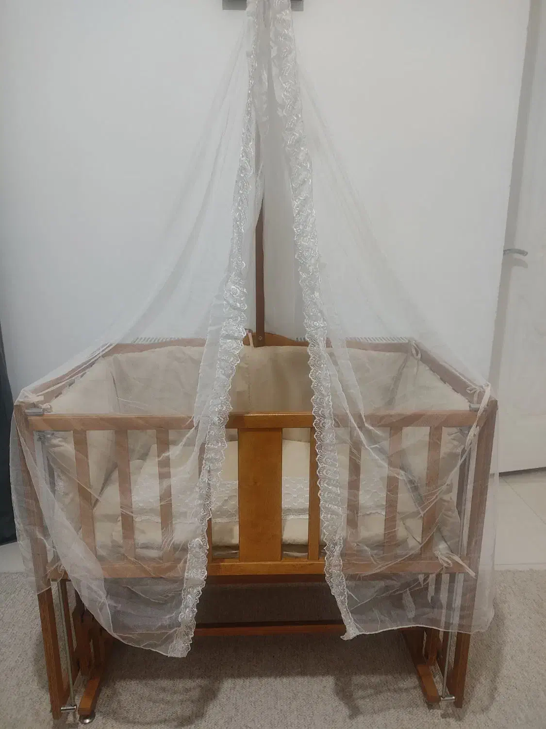 تخت کنار مادر|تخت و صندلی بچه|تهران, صادقیه|دیوار